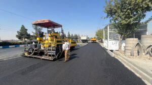 پروژه بازآفرینی و آسفالت محور اصلی صباشهر-آدران درحال اجراست