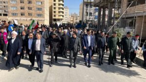 حجتالاسلام بجانی، امام جمعه صباشهر، در مراسم راهپیمایی یومالله ۱۳آبان