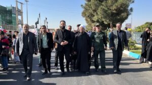 حجتالاسلام بجانی، امام جمعه صباشهر، در مراسم راهپیمایی یومالله ۱۳آبان