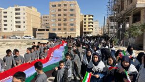 حجتالاسلام بجانی، امام جمعه صباشهر، در مراسم راهپیمایی یومالله ۱۳آبان