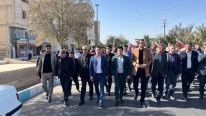 حجتالاسلام بجانی، امام جمعه صباشهر، در مراسم راهپیمایی یومالله ۱۳آبان