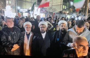 هجدهمین شب تجمع مردمی در میدان نماز صباشهر، پرشور تر از همیشه